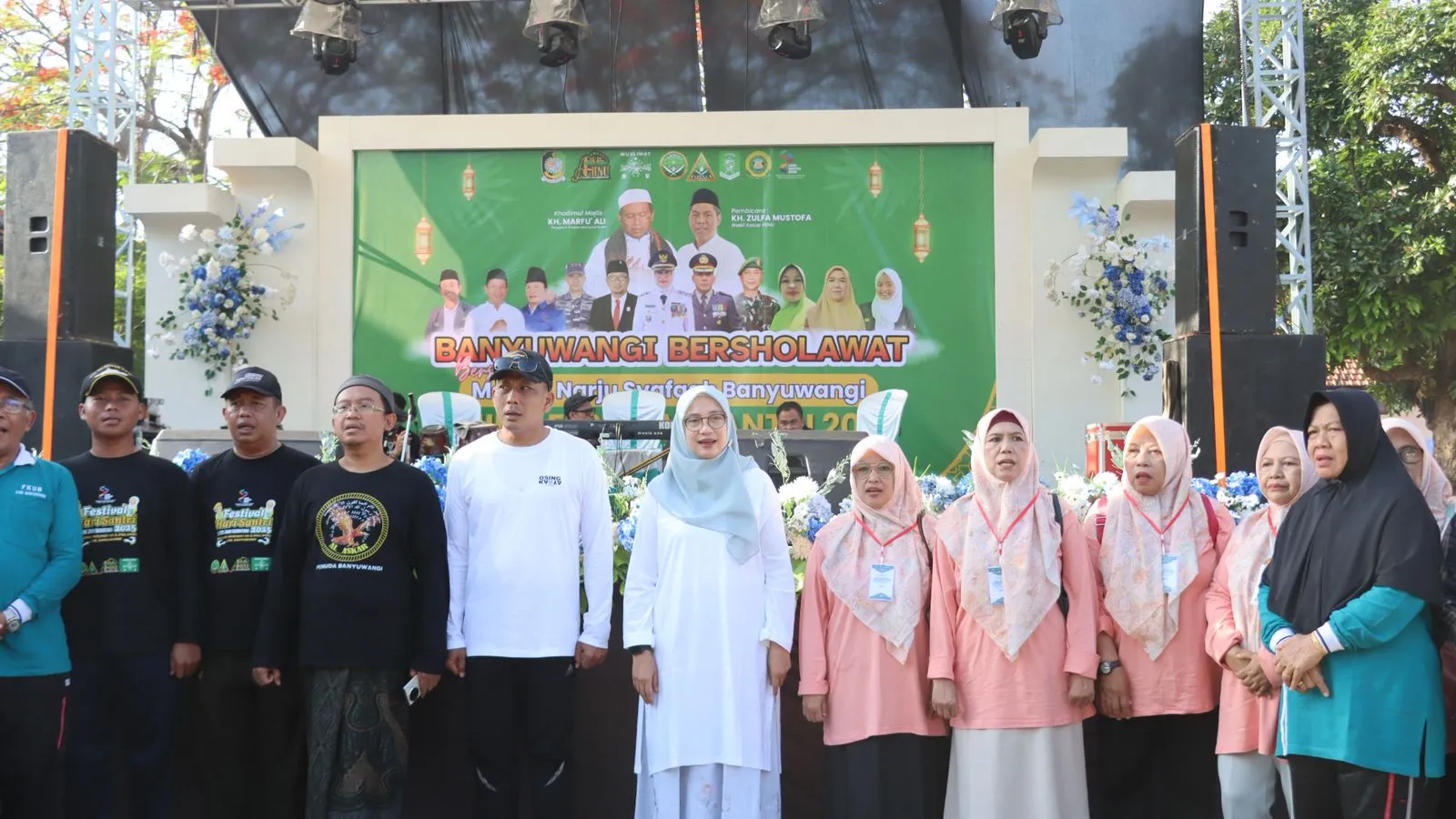 Kasdim 0825 Banyuwangi Hadiri ‘Banyuwangi Bersholawat’: TNI dan Santri Bersatu Gaungkan Spirit Cinta Tanah Air dan Iman